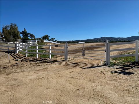 39682 Via Cacho Temecula CA 92592
