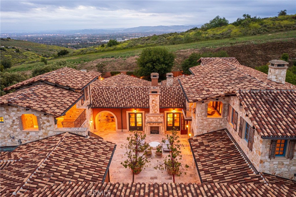 Shady Canyon Custom (SHDC) - Residential