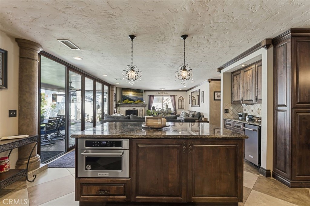 21887 Strawberry Lane