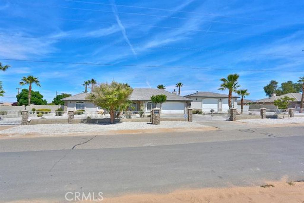 listing image 130724465144067245868