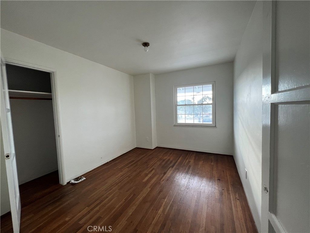 listing image 130727786299055629249