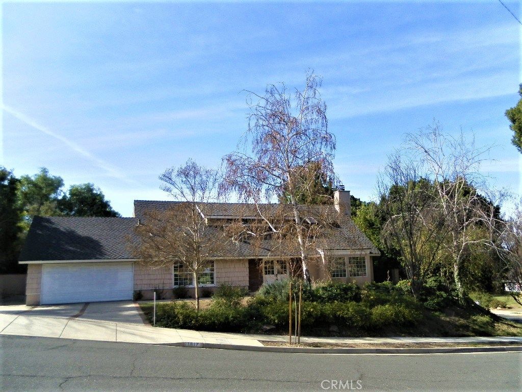 listing image 130727118934904180569