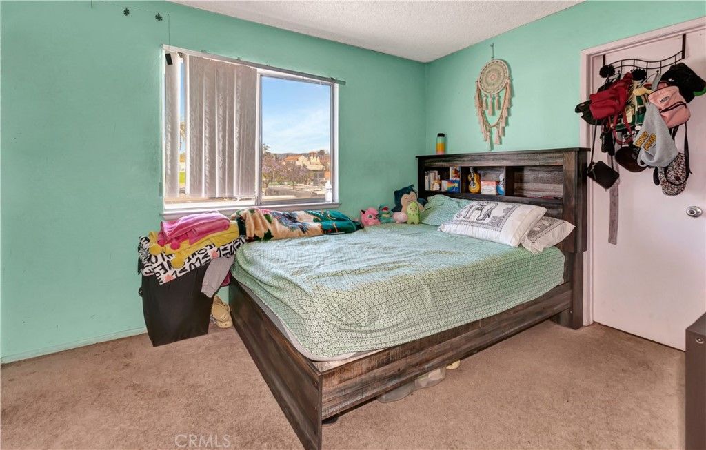 listing image 130722649140789552942