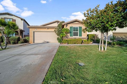 A home in Lake Elsinore