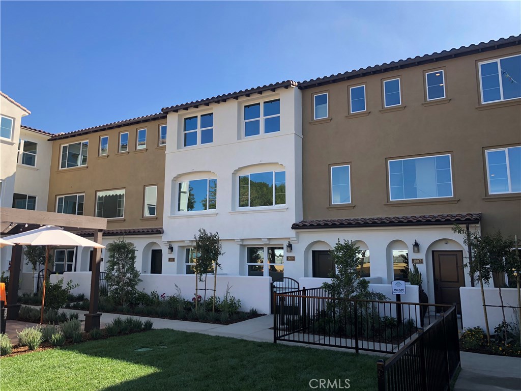 BRAND NEW HOME!! Welcome home to this beautiful new home community of Portola Walk. This home is fully complete and ready for immediate move in. Experience life to the fullest in Plan 4. This sophisticated 2-bedroom residence features an open plan design with a deck. The gourmet kitchen has a spacious island. The coat closet in the entry and extra storage area in the 2-car side by side garage are huge perks. This home also features many upgrades, including LED recessed lighting throughout, gorgeous painted maple grey cabinets and quartz countertops in the kitchen. We've also added a beautiful upgraded flooring package with laminate at the entry and main living areas and upgraded carpet and tile throughout the remainder. Come see this home today!
*** Please note , picture are of the model home and not indicative of the actual home under construction.