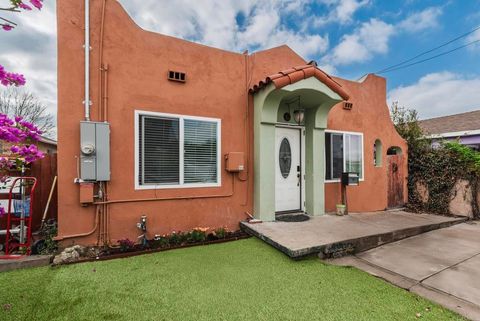 3781 Clinton Street San Diego CA 92113