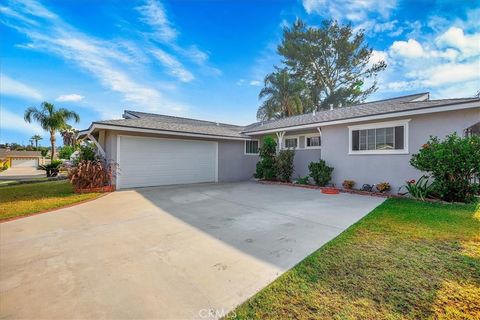 A home in La Mirada