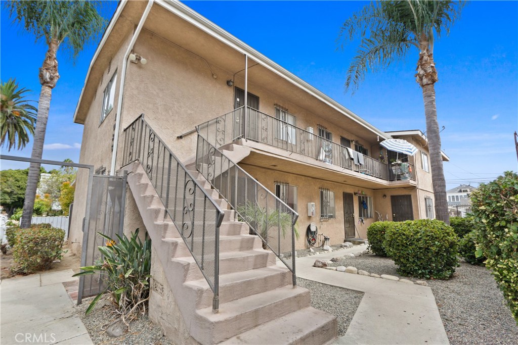 1036 chestnut avenue