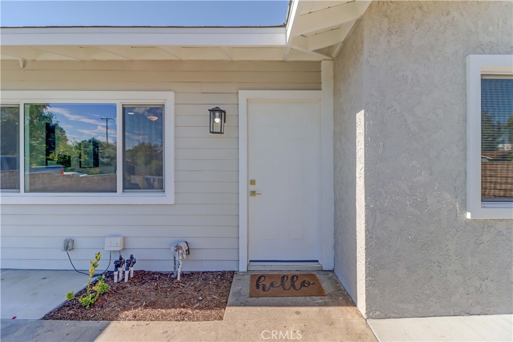 623 E Elm Street