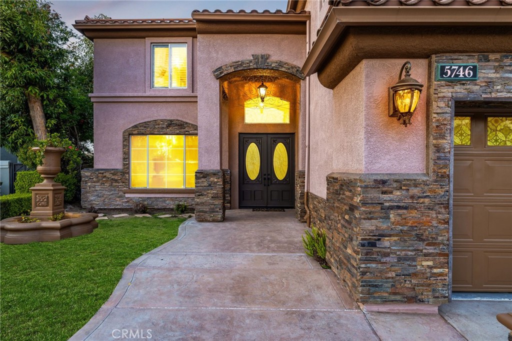 5746 Ridgeview Drive