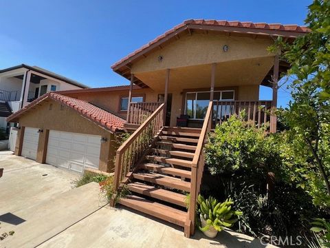 A home in Canyon Lake