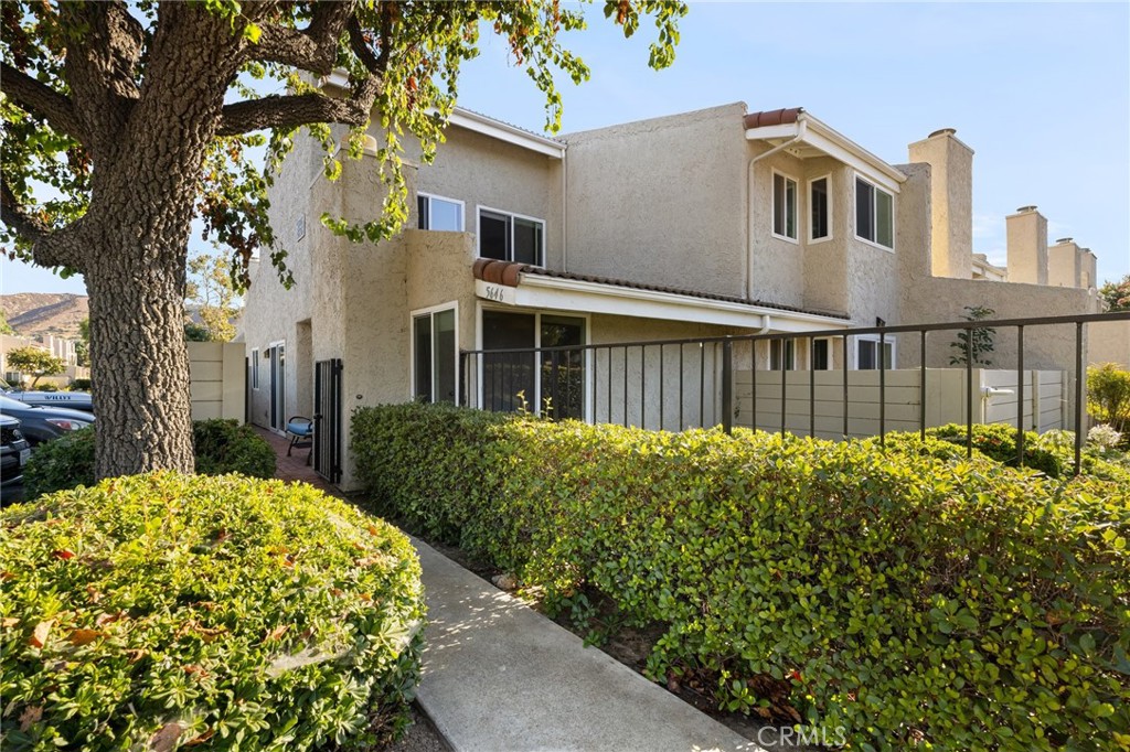 View Simi Valley, CA 93063 townhome