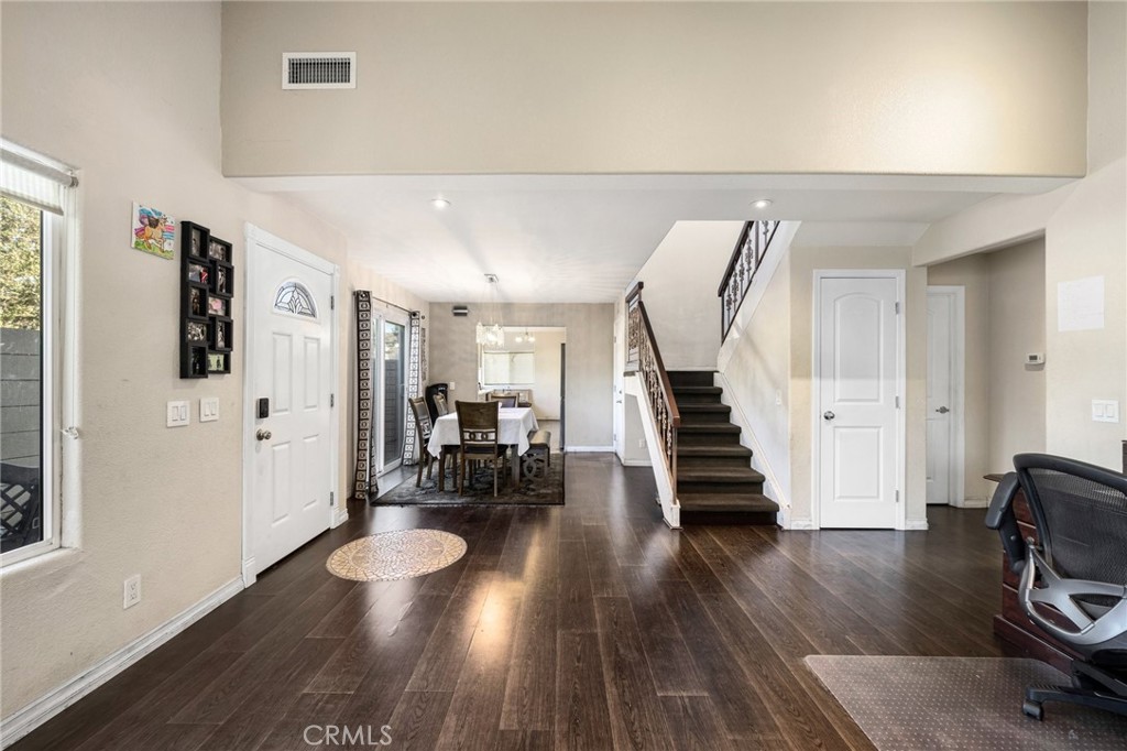 Photo 6 of 25 of 5646 E Los Angeles Avenue townhome