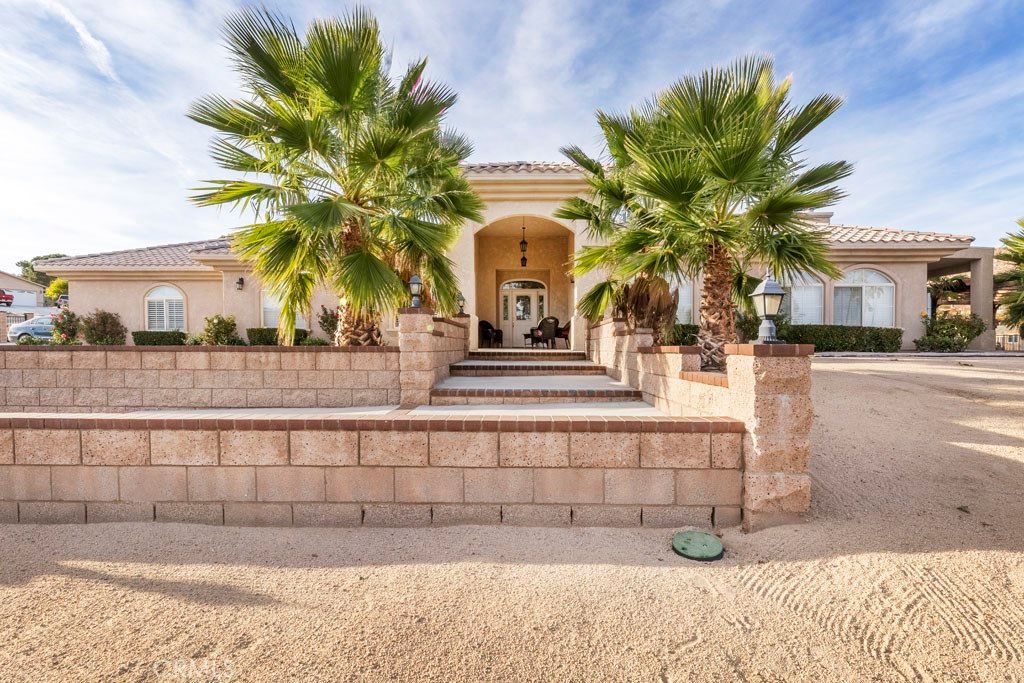 listing image 130722447383456864653