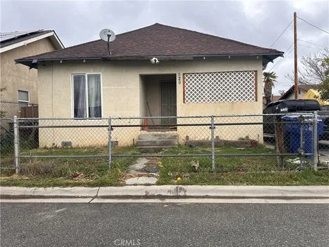 520 Lake Street, Bakersfield, CA 93305 - MLS#: DW25060125