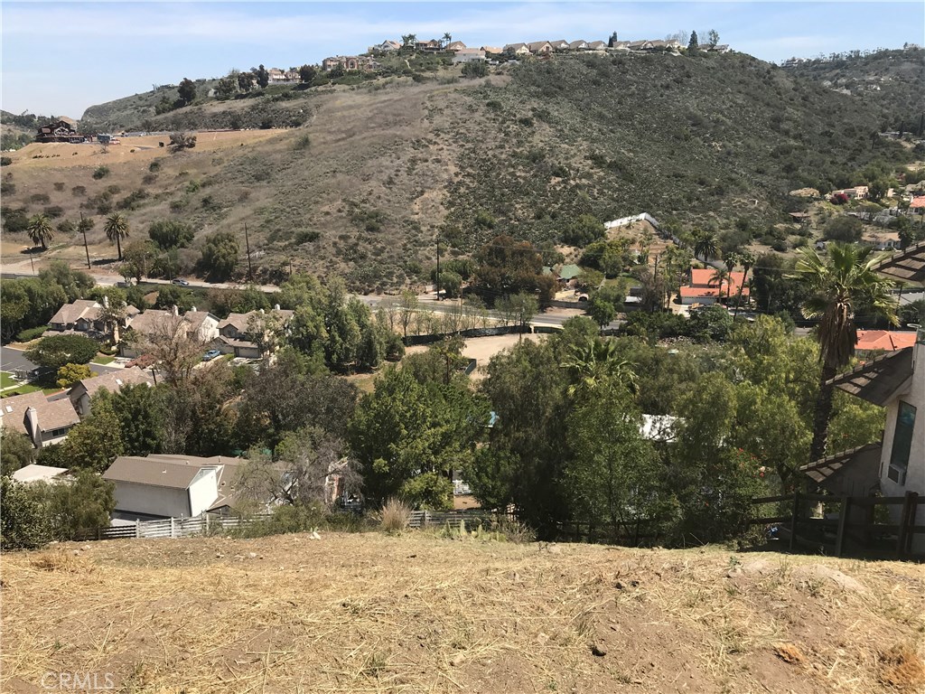 Beautiful view lot in the North Tustin Hills area surrounded by million dollar plus homes with great schools shopping and restaurants with freeways Close by
Build your own custom home with beautiful views looking out over the canyon
Lot is approximately 18,731 ft.² on hillside with beautiful views / all cash sale
Not far from Orange County Mining company and Orange Hill restaurants