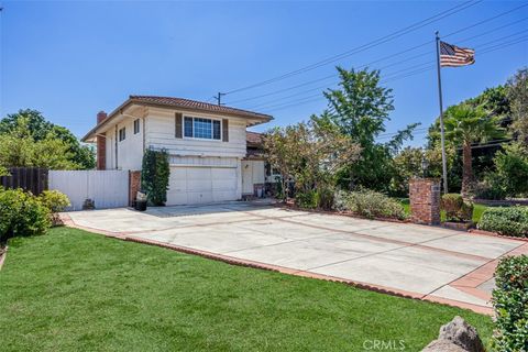 A home in North Tustin