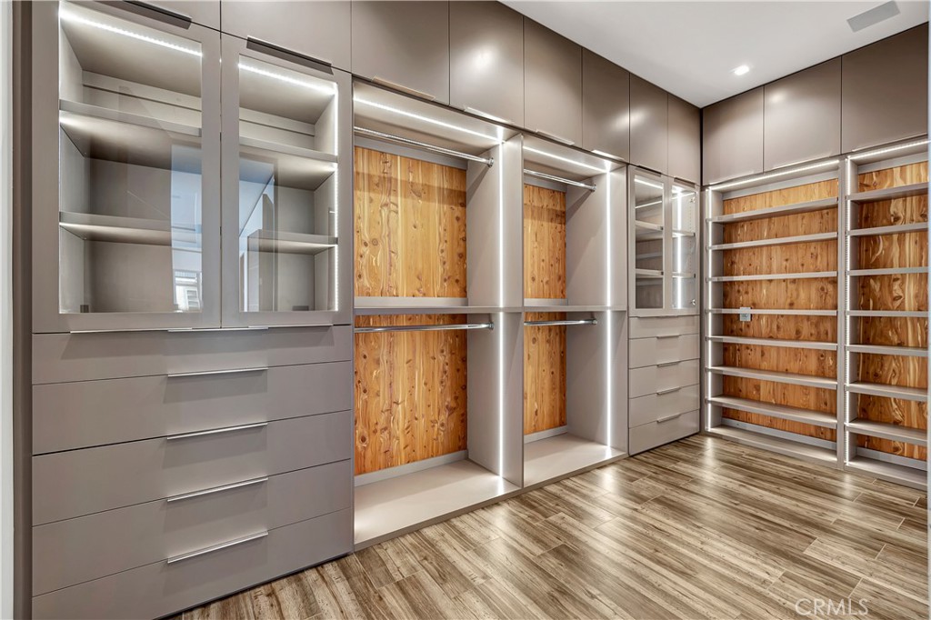 Admiralty Island (HADM) - Residential