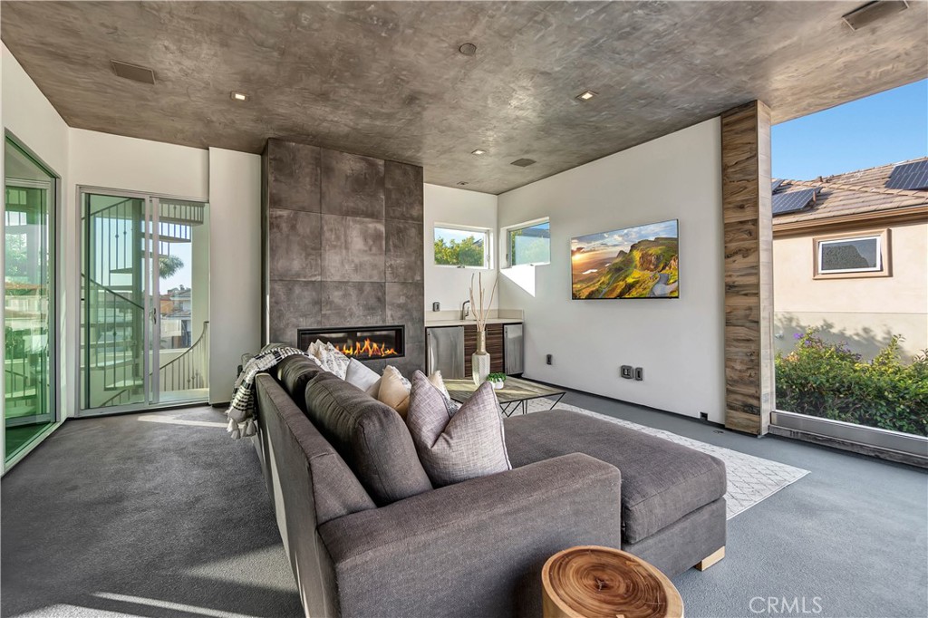 Admiralty Island (HADM) - Residential