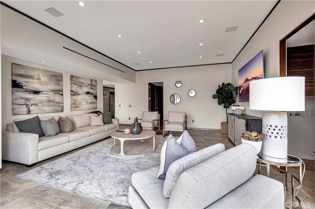 Admiralty Island (HADM) - Residential