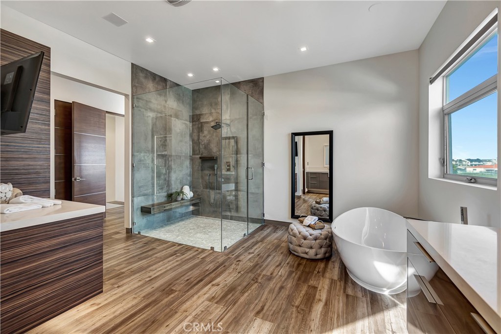 Admiralty Island (HADM) - Residential