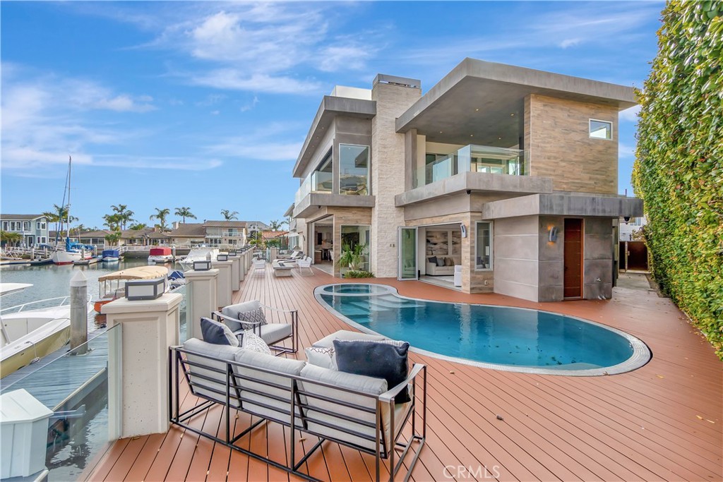 Admiralty Island (HADM) - Residential