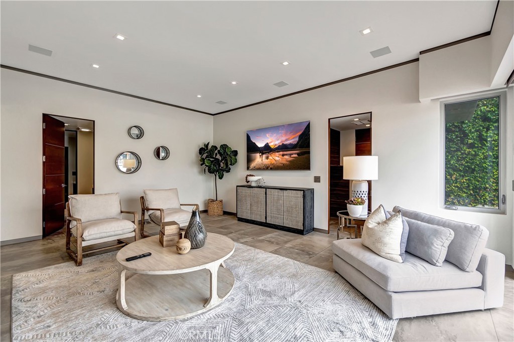 Admiralty Island (HADM) - Residential