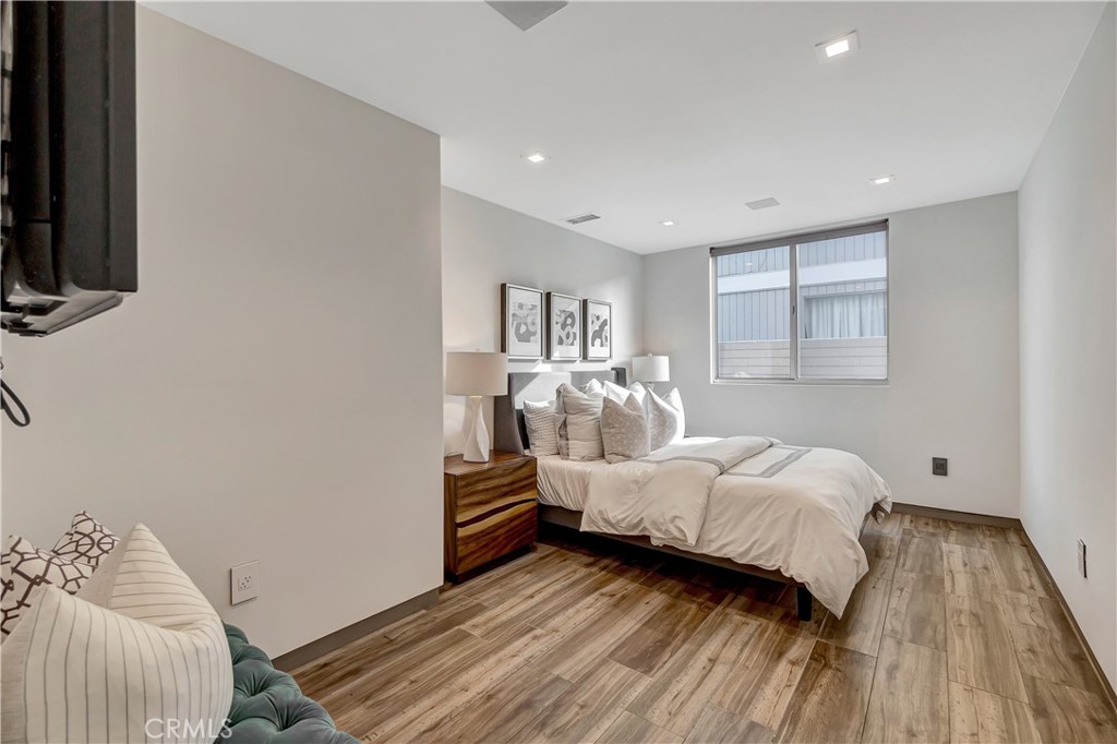 Admiralty Island (HADM) - Residential