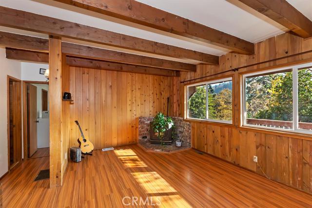 Crestline - Residential