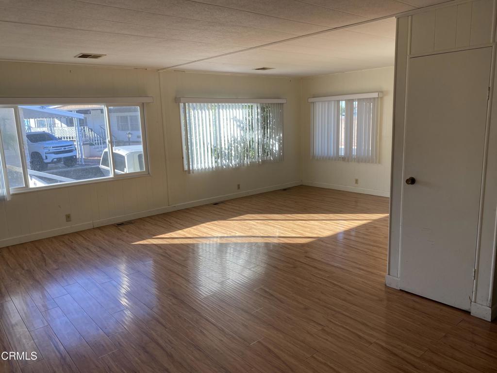 250 E Telegraph Road 40