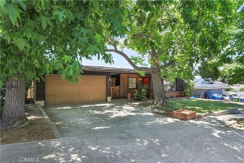 A home in Sunland