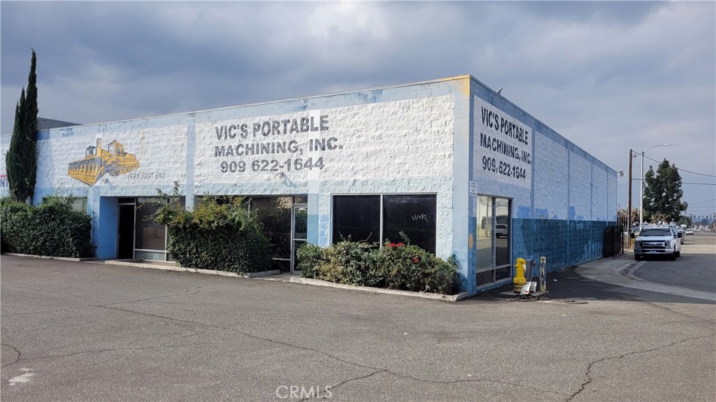 1159 N East End Ave, Pomona, CA – Prime Commercial Warehouse Opportunity
Discover a versatile 6,240 sq ft warehouse at 159 N East End Ave, strategically located in Pomona's thriving business district. Built in 1979 and zoned POM1, this well-maintained property offers exceptional flexibility for a wide range of business operations, from warehousing and distribution to light manufacturing and beyond. The efficient layout is designed to maximize productivity, complemented by two convenient roll-up doors that facilitate seamless loading and unloading. Ample on-site parking is available for employees, customers, and deliveries. This property will be delivered vacant at the close of escrow.
Benefit from excellent accessibility and high visibility, thanks to its prominent location among established businesses. This advantageous position enhances both day-to-day operations and overall brand presence within the Pomona market. 159 N East End Ave represents a solid investment opportunity, providing a reliable foundation for businesses seeking growth and success in this dynamic area. This isn't just a warehouse; it's a platform for your business to flourish.
All inventory, including machinery and tools, is also available for sale (separate from the real estate). Please inquire if interested.