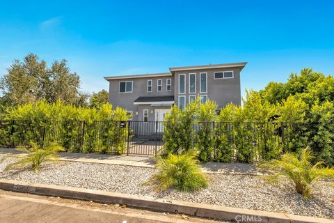 A home in Reseda