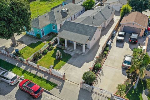 A home in El Monte