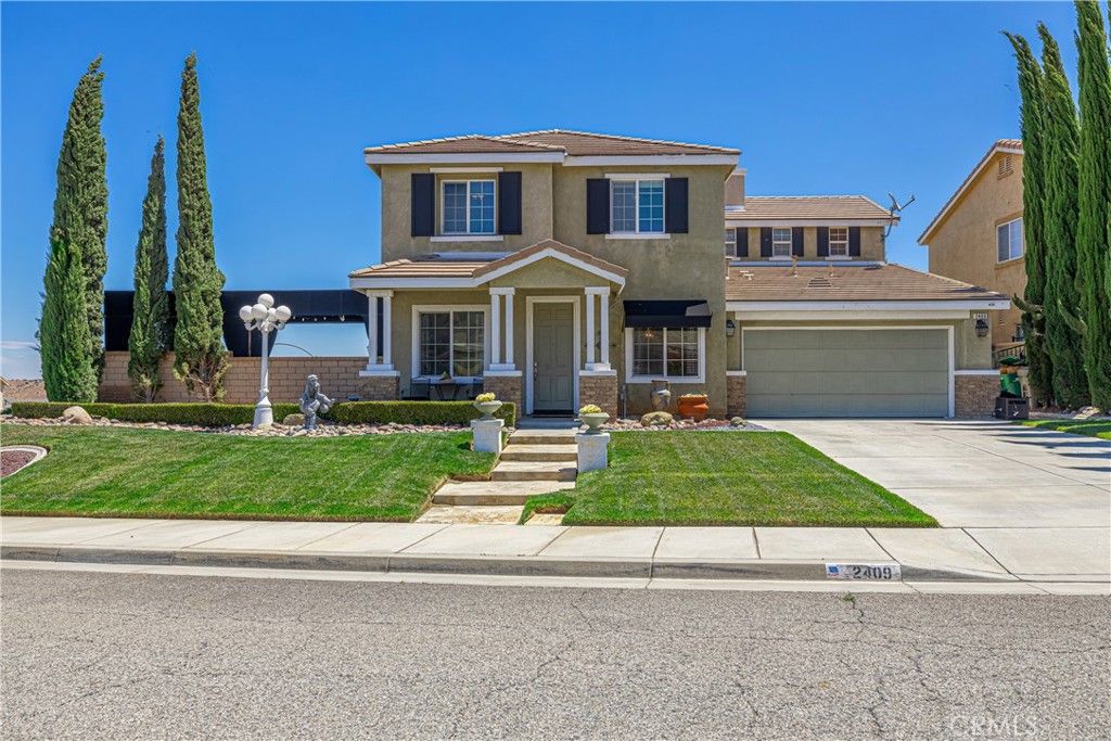 listing image 130720045407576863235