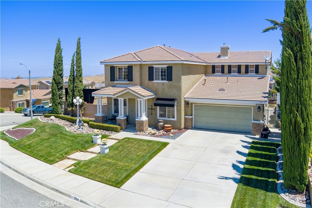 listing image 130720592202723879628