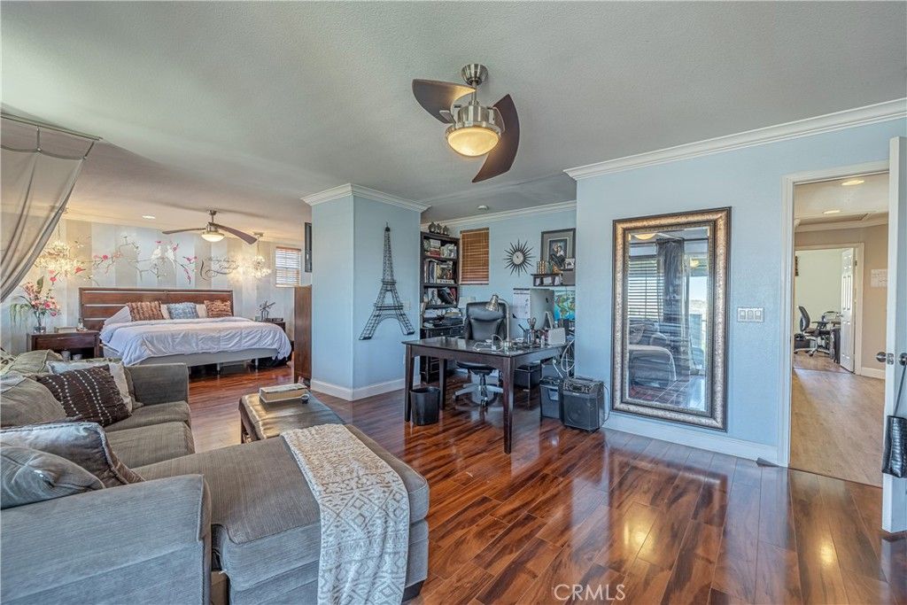 listing image 130729721568047544510