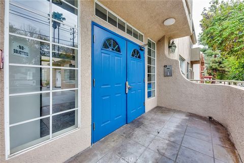 A home in Reseda