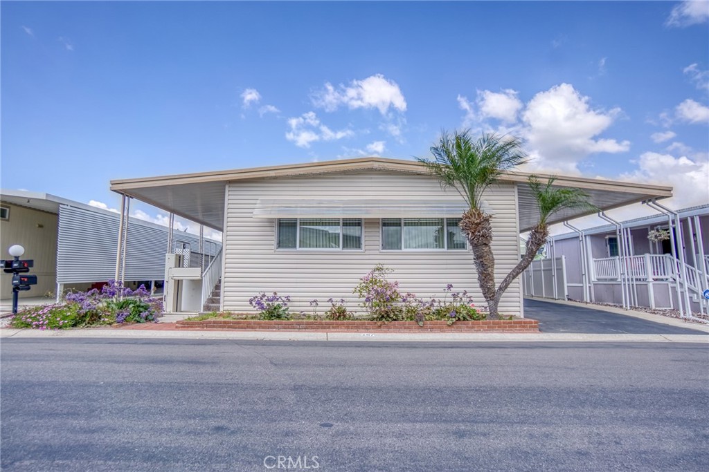 1065 Lomita Boulevard 267