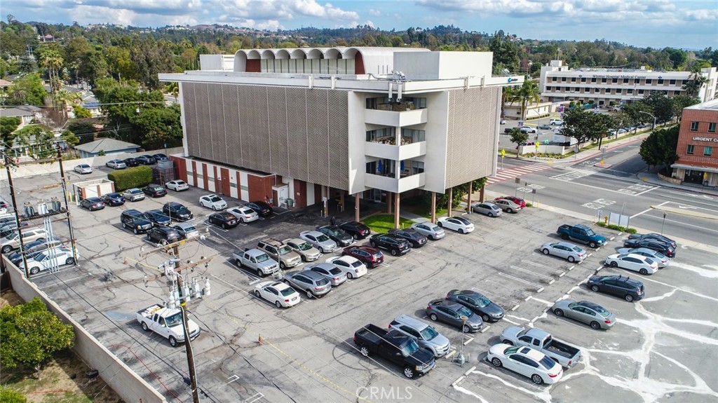 Move In Ready Office Space in one of the most desirable buildings in the city of Whittier. The office offers multiple private offices, reception area, balcony and large conference room. Enjoy Plenty of Free parking for your staff and clients. FULL SERVICE LEASE ( NO CAM OR NNN)