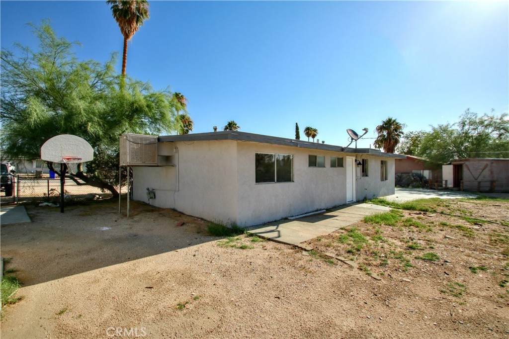 Photo 5 of 36 of 72405 Sunnyslope Drive house