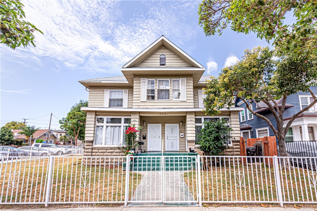 405 W 9th Street
