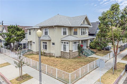 Photo of 405 W 9th Street, Long Beach, CA 90813 (MLS # PW24248729)