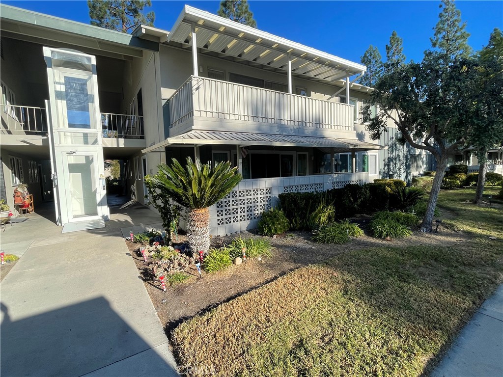 This newly remodeled, Majorca model unit is ready for you to move in! This unit is located downstairs for easy access. Upon entering your new home, you will immediately notice the open concept with new flooring throughout, fresh modern paint and minimalistic recessed lighting. The kitchen has been redesigned with custom cabinetry, stainless steel appliances and quartz countertops. New windows throughout, including the gigantic sliding doors leading to your own private patio area. Both bathrooms are completely remodeled with a modern look including sinks, countertops, and shower areas.
Laguna Woods is the world famous 55+, gated community, with residents looking for an active lifestyle. Conveniently located to shopping, houses of worship and cinemas. The community offers numerous planned activities, community clubs and organizations, including a 27-hole golf course. Transportation services allows residents to enjoy the active lifestyle to shopping destinations, appointments and Village events. Amenities also include an Equestrian Center, three state of the art fitness centers, fitness trails, tennis, swimming pools, pickleball and much more.