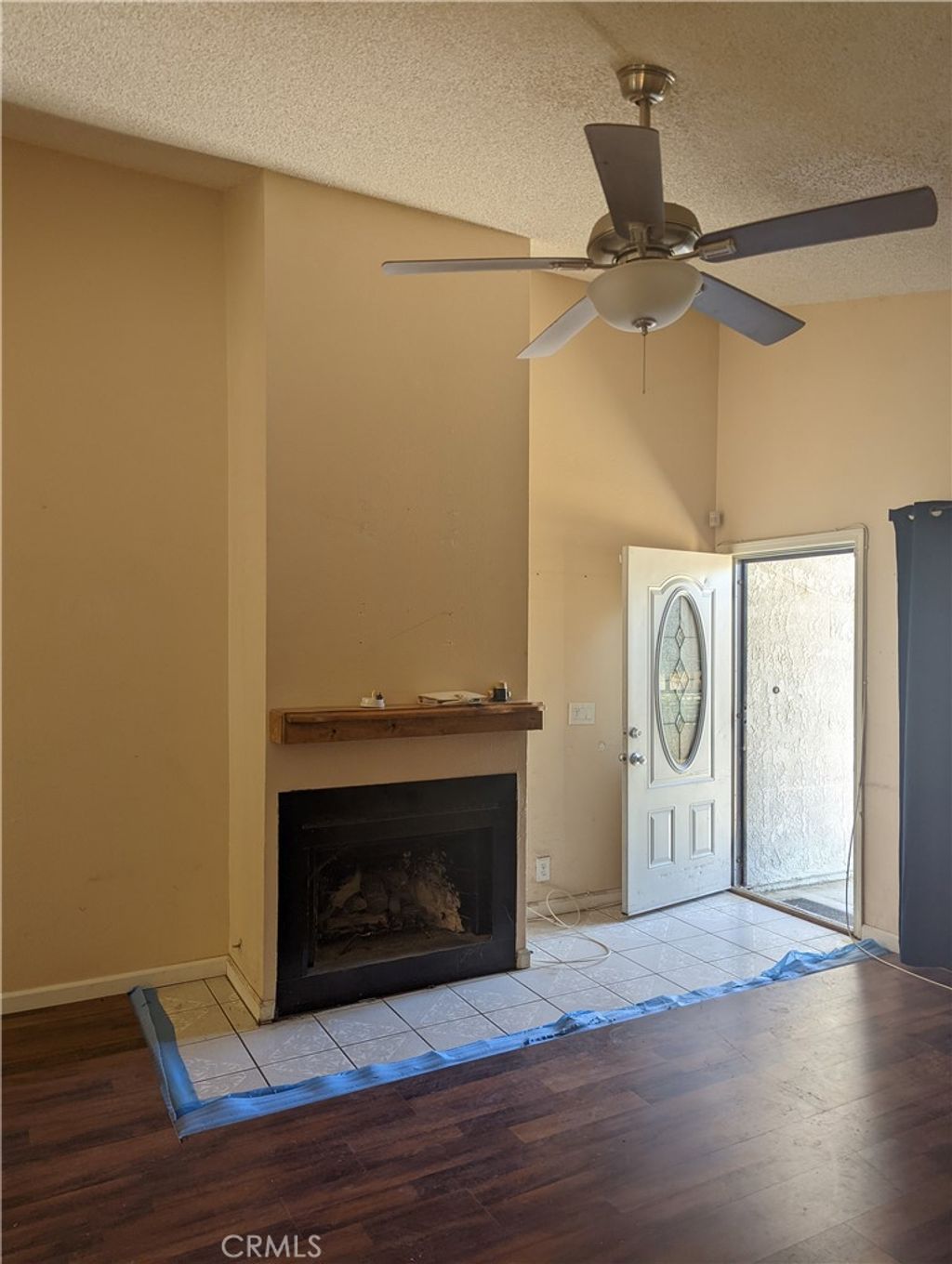 listing image 130720763921458894373