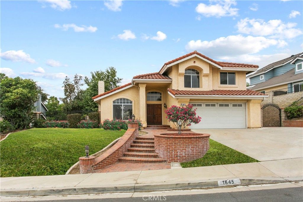 listing image 130724147386362313705