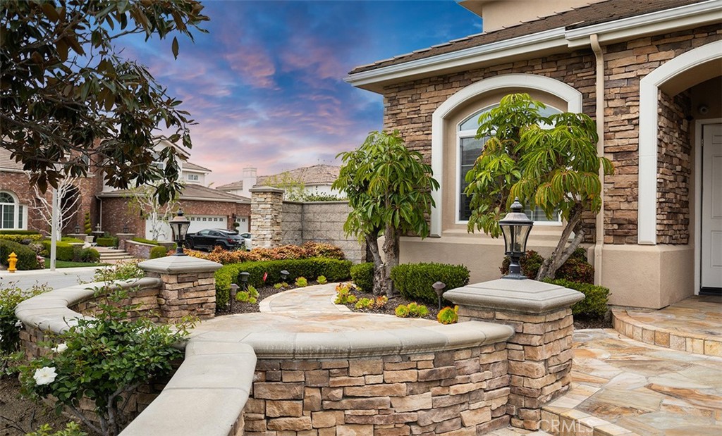 3276 Primrose Lane