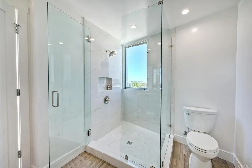 Carlsbad, California 92008, United States, 3 Bedrooms Bedrooms, ,4 BathroomsBathrooms,Residential,Contingent,154441