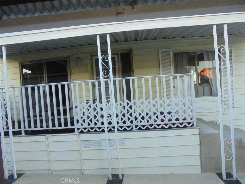 Photo 5 of 58 of 2601 E Victoria 464 mobile home