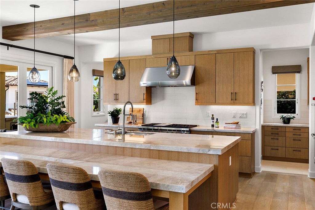 ,Sea Summit - Residential